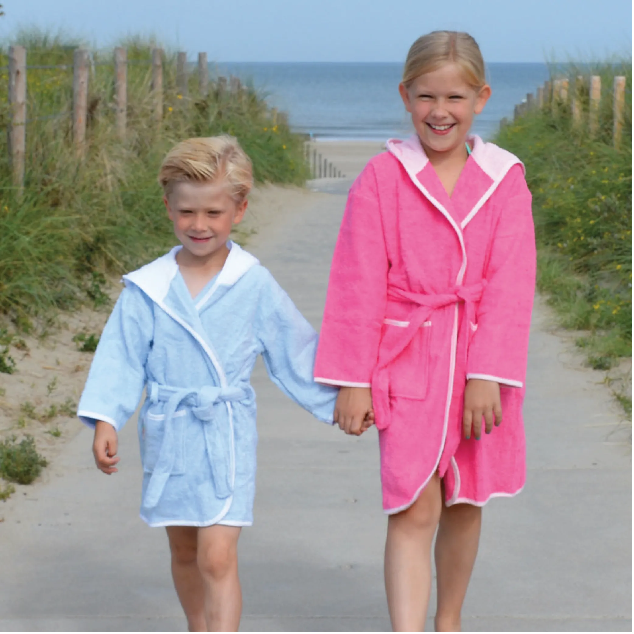 Boyzz & Girlzz® hooded bathrobe