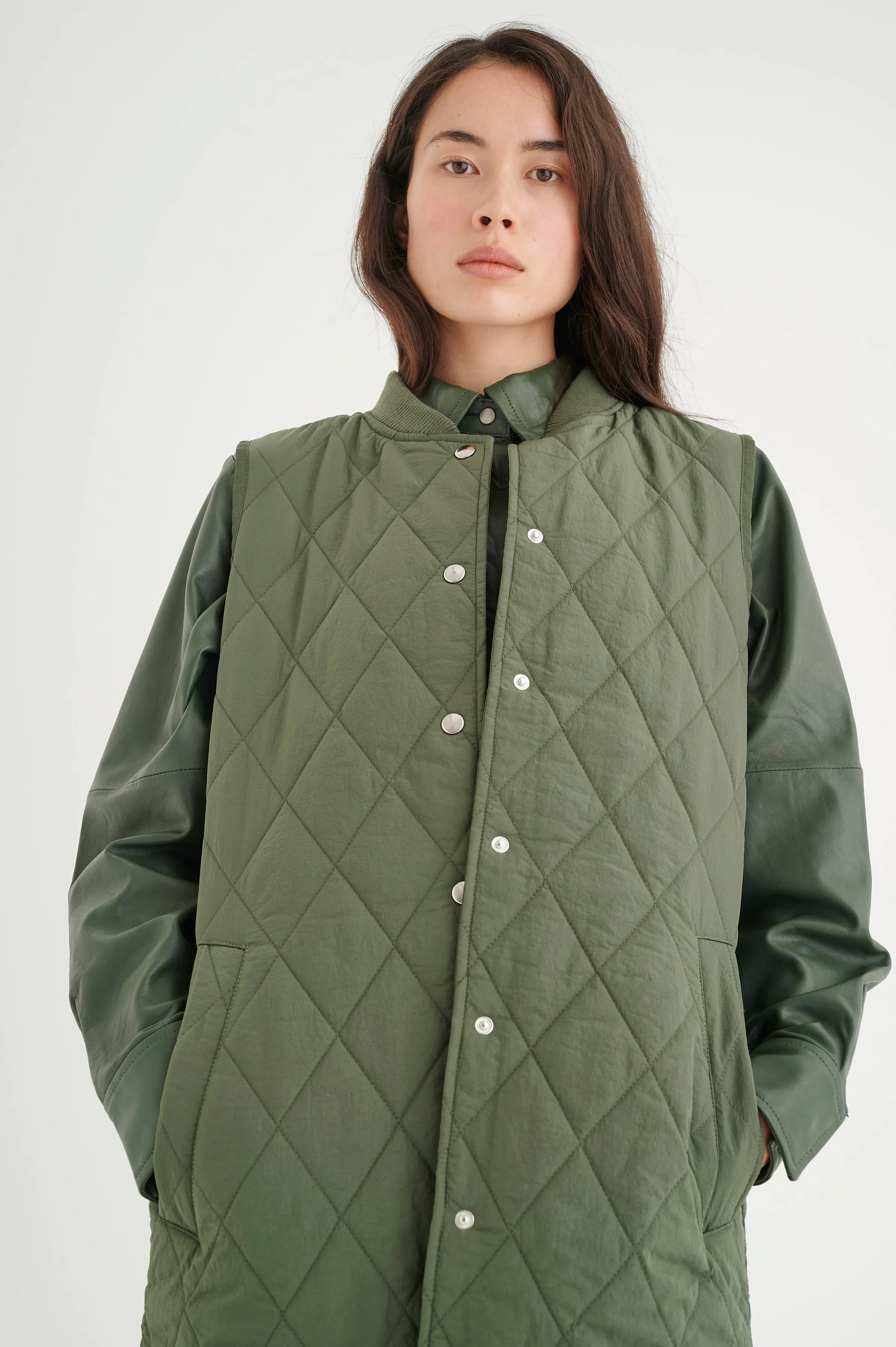 CallasIW Quilted Vest - Beetle Green